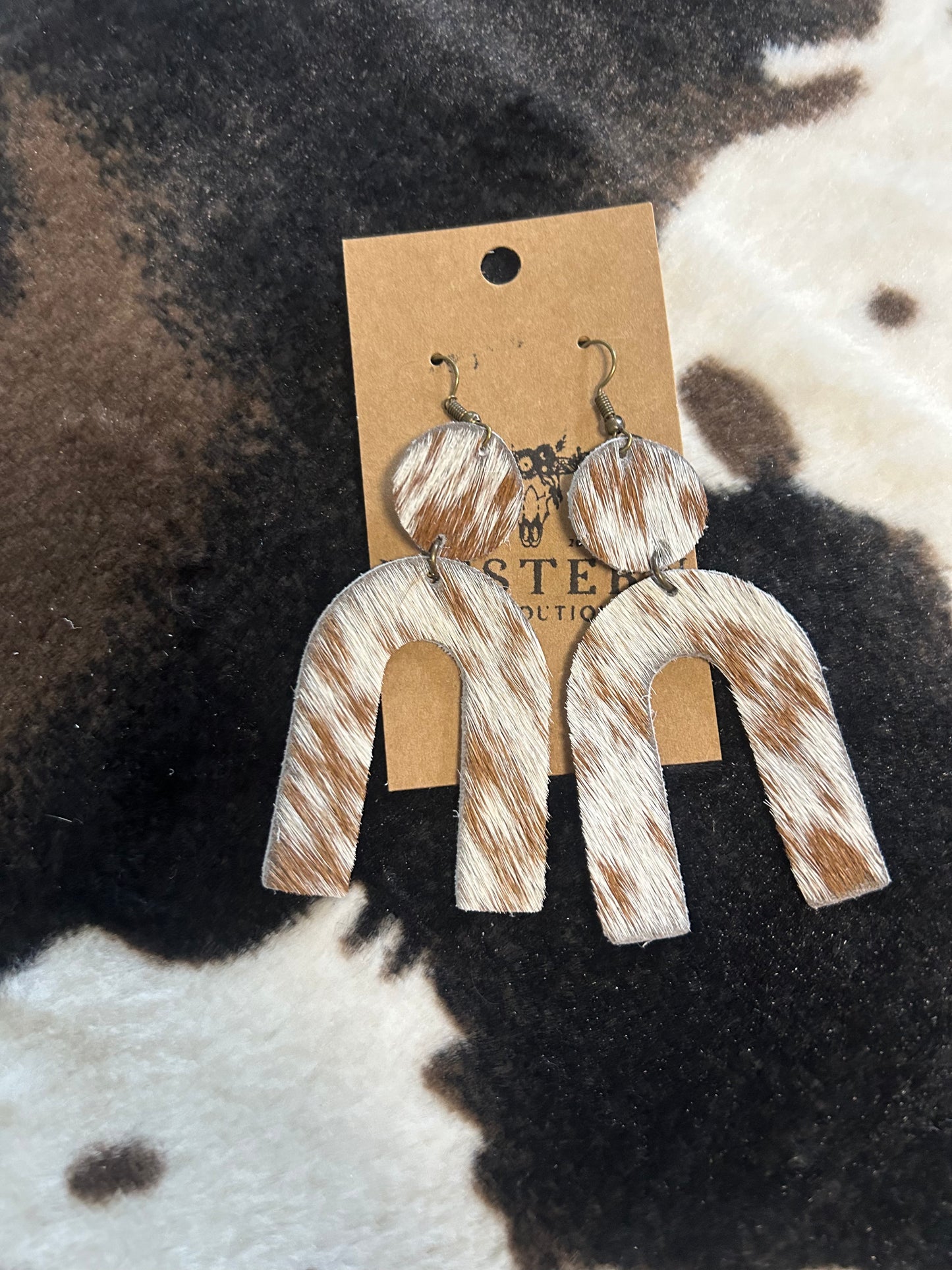 arch dangle earrings