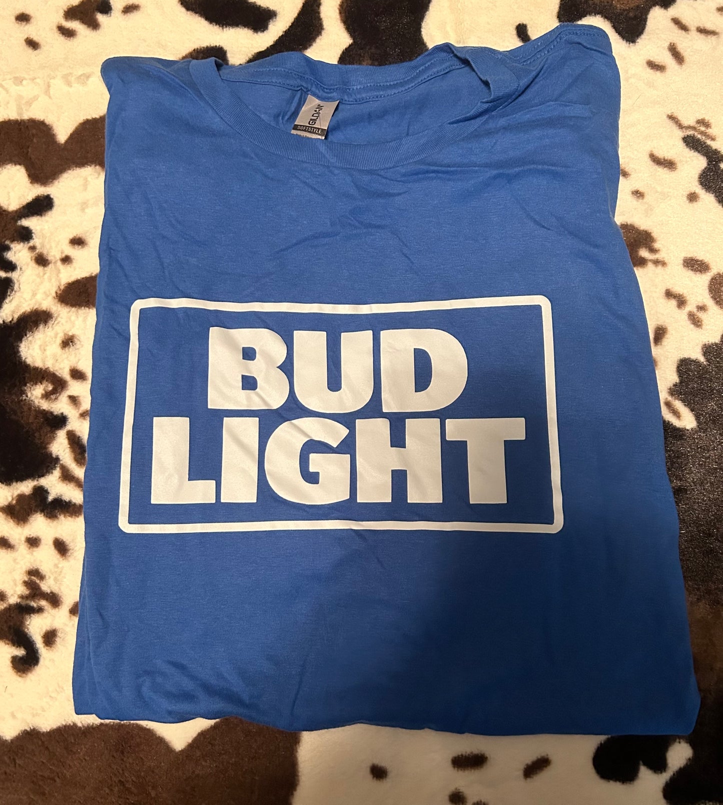 2X graphic tees