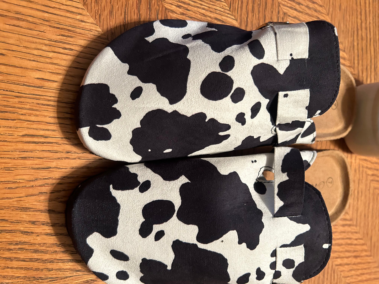 the moo’s clogs