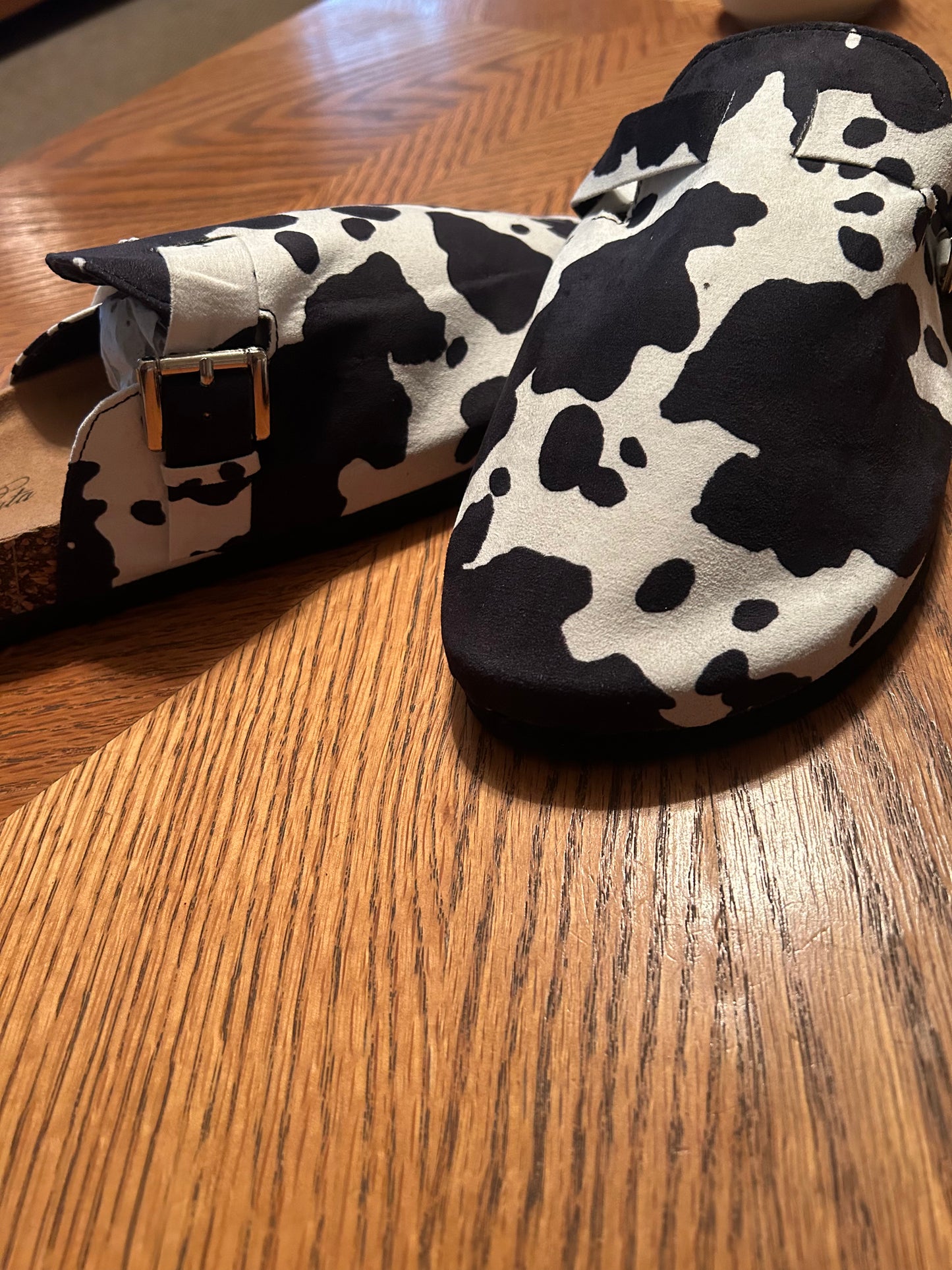 the moo’s clogs
