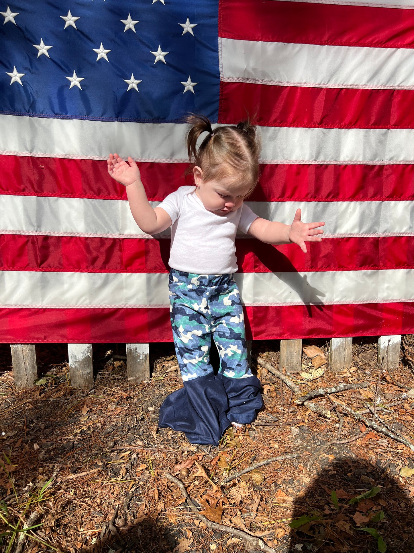 GIRLS Camo bell bottoms